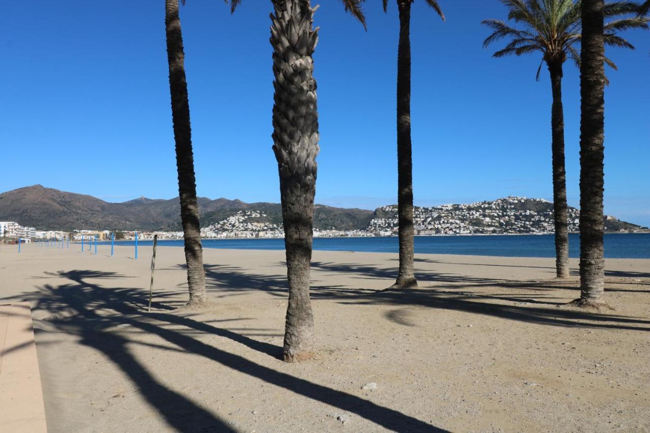 Castell Joncar,30 M De La Playa, 1Era Linea De Mar, Vista Al Mar Apartman Roses Kültér fotó